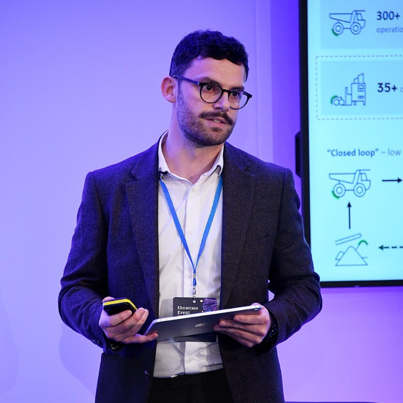 Elliot Wellbelove Headshot